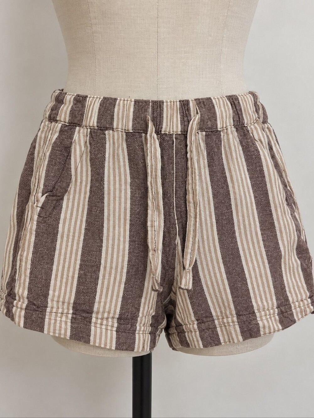Reitmans Striped Linen Blend Pull-On Shorts Brown & Cream Size 2